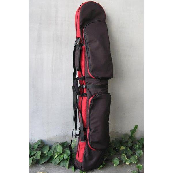 大型のカイトバックですカイト20本他ライン等のアイテムを収納出来ます外側に大型ポケット2箇所、内側にもポケット付きです