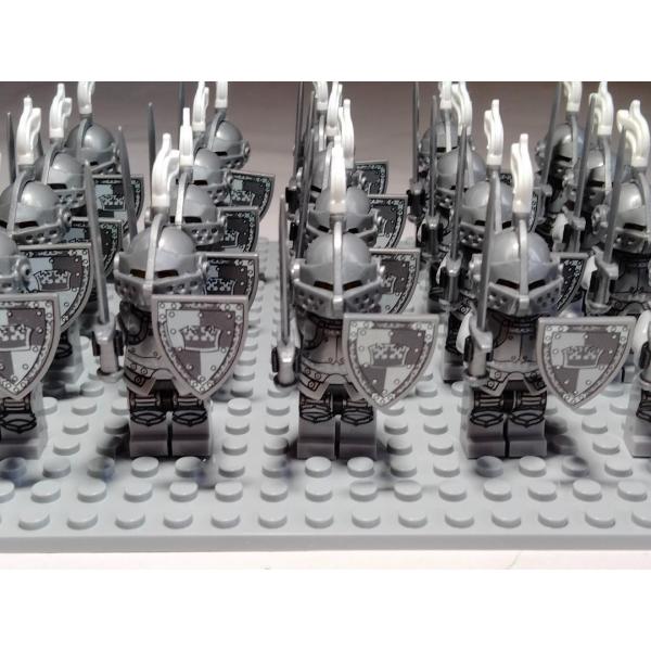 ■付属　ミニフィグ×10　飾り兜×10　楯×10　剣×10　 黒小底板×10■★落ち着いた色合いの硬派な騎士団。形、色彩ともにまさに「騎士」といった感じで、リアリティあるデザインとなっております！■クリックポストによる安心安全のスピード国内...