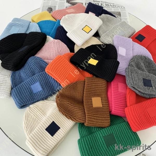 商品詳細：【サイズ】：M=頭周り約56-58cm（フリーサイズ）   【素材】：アクリル【裏地】：なし・抗菌加工で清潔、臭わない頭皮は人体の中でも、特に汗や皮脂の分泌が多い場所。それは「臭いの元となる雑菌が繁殖しやすい場所」でもあります。こ...