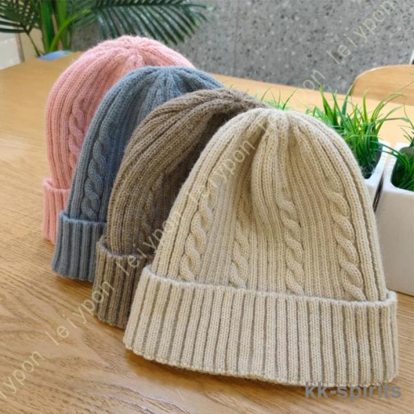 商品詳細：【サイズ】：M=頭周り約56-58cm（フリーサイズ）   【素材】：アクリル【裏地】：なし・抗菌加工で清潔、臭わない頭皮は人体の中でも、特に汗や皮脂の分泌が多い場所。それは「臭いの元となる雑菌が繁殖しやすい場所」でもあります。こ...