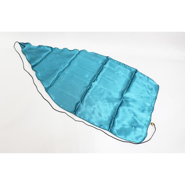 吸水性と速乾性に優れ、ハイクオリティーファイバー繊維で編み上げた生地を使用。管体にスムーズに通るティアドロップデザインの形状で管内の水分をきれいに取り除きます。