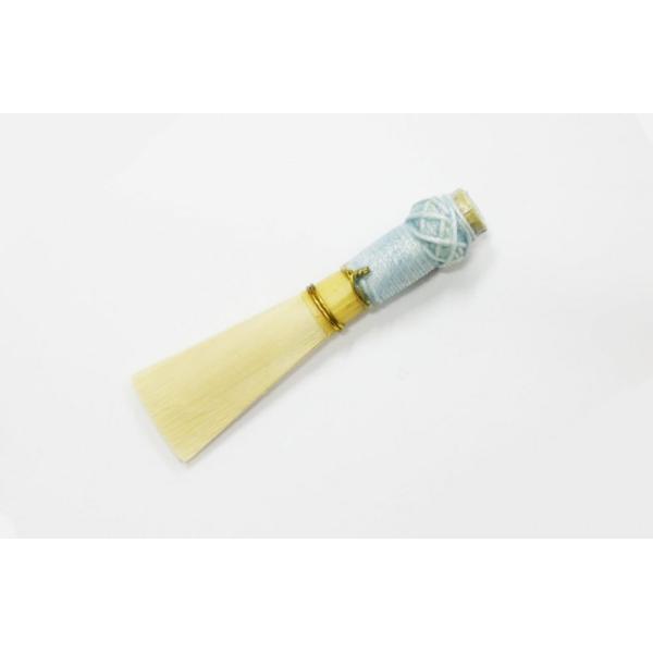 ファゴットの完成リード製作者：森井禎久糸：水色硬さ：M