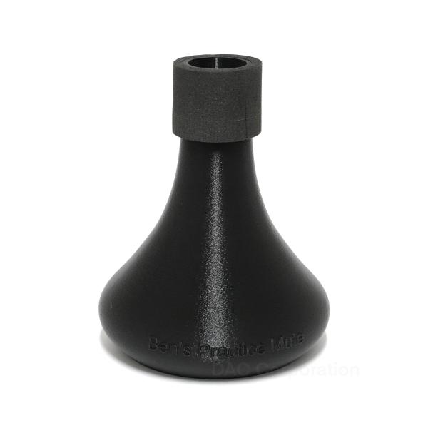 管楽器専門店ダクがおすすめするトロンボーンミュート。オランダ発、世界的バストロンボーン奏者ベン・ファン・ダイク氏が監修。ヨーロッパのトッププレイヤーが認める高品質なプラクティスミュート。軽量でコンパクトなデザインでありながら、音程の正確性は...