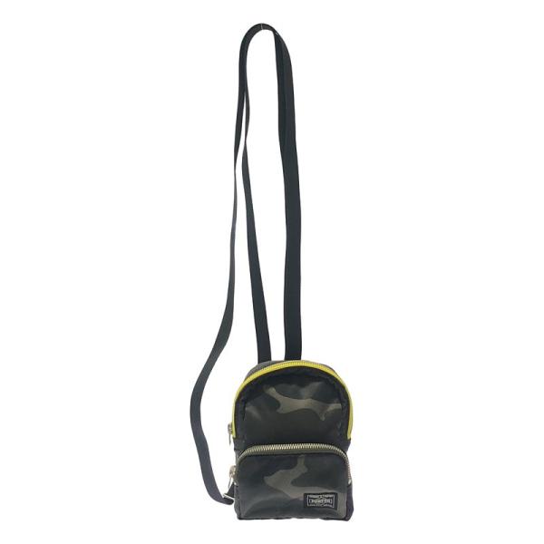 美品　PORTER　ポーター　ハウル　ウッドランドカモ　デイパック　ミニ HOWL WOODLAND CAMO(ハウル ウッドランドカモ) DAYPACK MINI