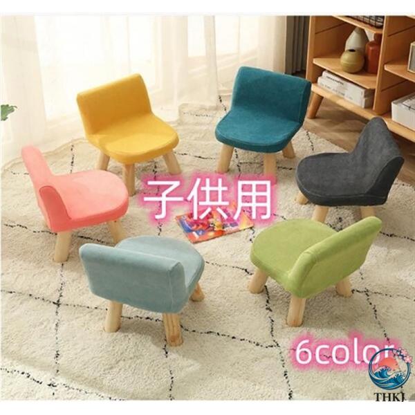 ■商品説明 シンプルな形でかわいいお子様用チェアです。 おそろいのテーブルと合わせて、お子様の初めての作業スペースをつくってあげましょう。 お食事、お絵かき、絵本読み、粘土作業などなど、あるときっと大活躍。 ナチュラルな質感がおしゃれなので...