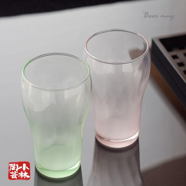 口径が大きく氷がたっぷり入る泡立ちグラスです。洗いやすく容量も使いやすい360mlで缶がすっきり入ります。【　サイズ　】　直径：7.1（最大：7.7）×高さ：13.0cm【　材質　】　ソーダライムガラス【　容量　】　360ml【　質感　】　...