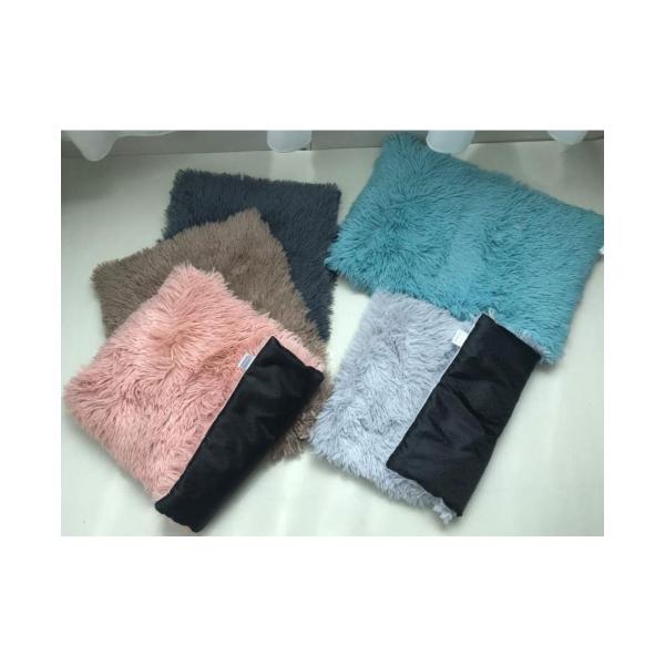 猫 マット 暖かい ふわふわ スリーピングマット Mサイズ寝心地の良いおしゃれなネコちゃんのスリーピングマットです。インテリアに馴染む淡い色合いが特徴です。ネコちゃんを可愛く引き立てる色合いです。ふわふわ柔らか素材でネコちゃんがゆっくりとく...