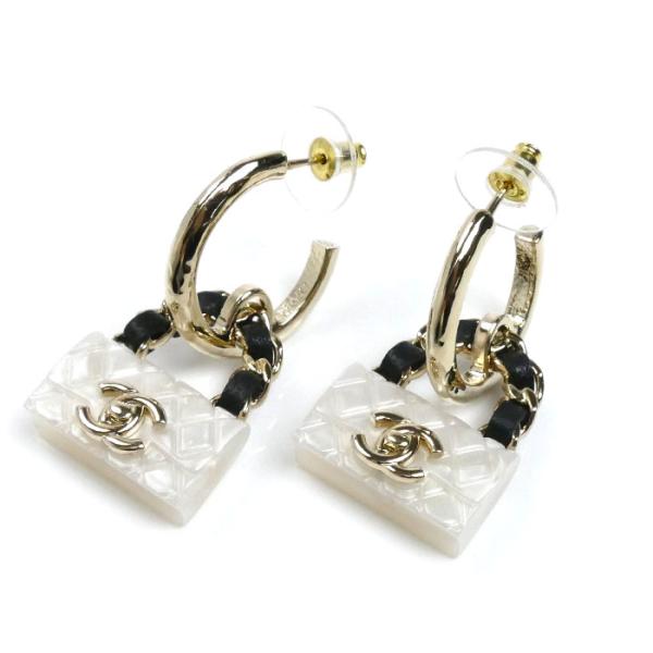 CHANEL（シャネル） GP レザー レジン ココマーク マトラッセ ピアス