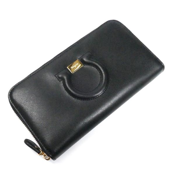 Salvatore Ferragamo サルヴァトーレフェラガモ ガンチーニ 長財布