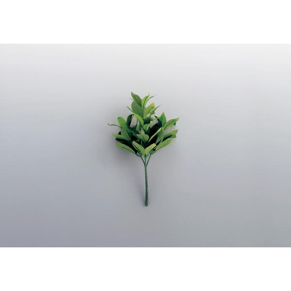 より自然な仕上がりに。他とは違う!高級しきみ葉仕様。枝の部分は針金が入っているので、広げることができます。※こちらの商品は造花1本からの価格となります。※サイズはミニ・ミニS・S・MS・L・LLがございます。■造花ミニ寸法総高さ 　28cm...