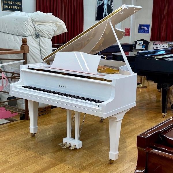 YAMAHA 【中古再調整品グランドピアノ】ヤマハ G2E＜ホワイト