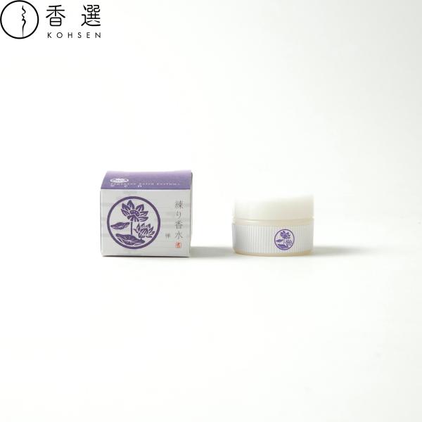 ウッディースイートフローラルの香り禅の世界の美意識が持つ、静寂の中に浮かび上がる洗練された心の美しさ、豊かさを香りで表現しております。■商品詳細メーカー：香彩堂香り系統：ウッディースイートフローラル系パッケージサイズ:縦4cm×横3.8cm...