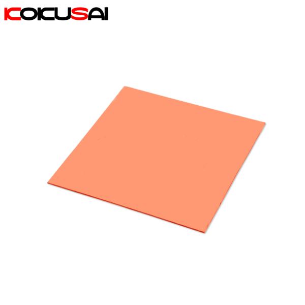 ソフトボール用一塁オレンジベース。5mm基準の薄さで持ち運びやすく、両面仕様。どこでもベースを置くことができ、ソフトボールを始められます。ベンチの横に置けばすぐに塁ができ、走塁練習や守備練習に最適。校庭や芝のグランドなど埋込ベースが使用でき...