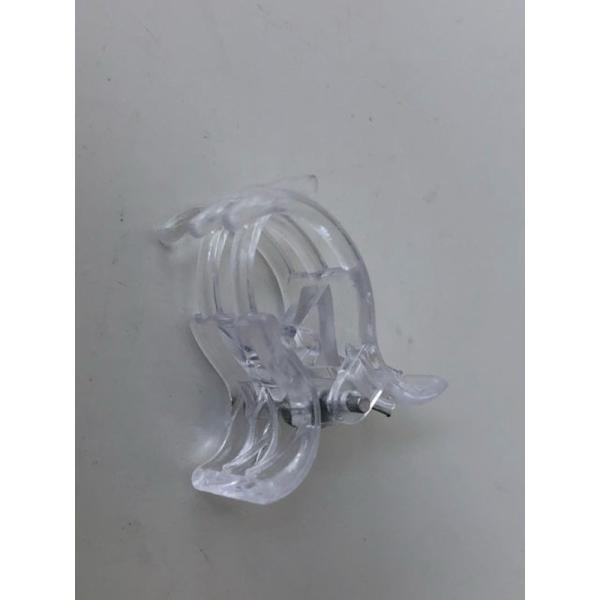 植物の茎を傷めずに固定できる。