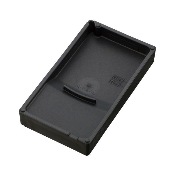 表面は固形墨用、裏面は書道液用の両面硯です。両面目盛入りで液量が一目でわかります。