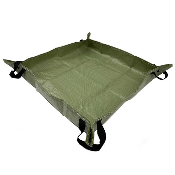 四隅のホックがトレイ状になっていて土がこぼれにくい。