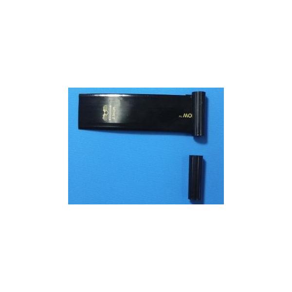 エバフローの末端の止め具。末端を折り曲げて中に棒等を入れて挟み込みます。