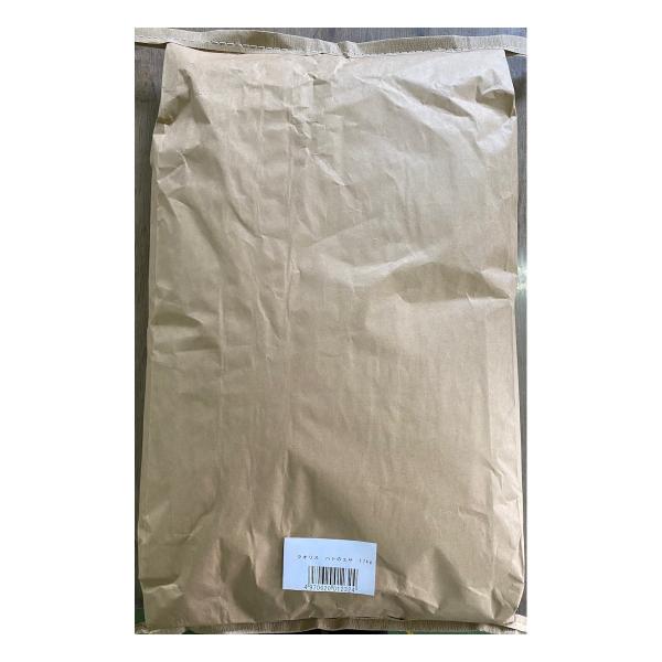 ハトが好むトウモロコシ、マイロ、サフラワなどを配合しております。