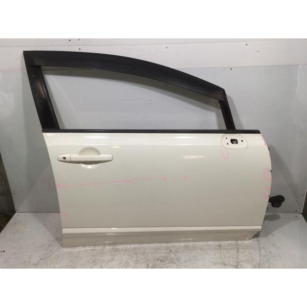 トヨタBBの右フロントドアホワイト フロントドア スピーカー付き