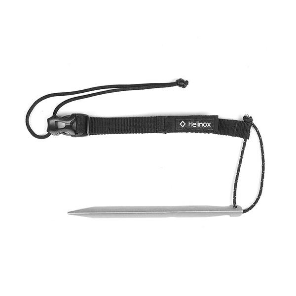 ペグを地面に刺し、風で飛ばされることを防止します。【重量】25g【サイズ】長さ63cm（ストラップ、ペグの合計）【爆買】