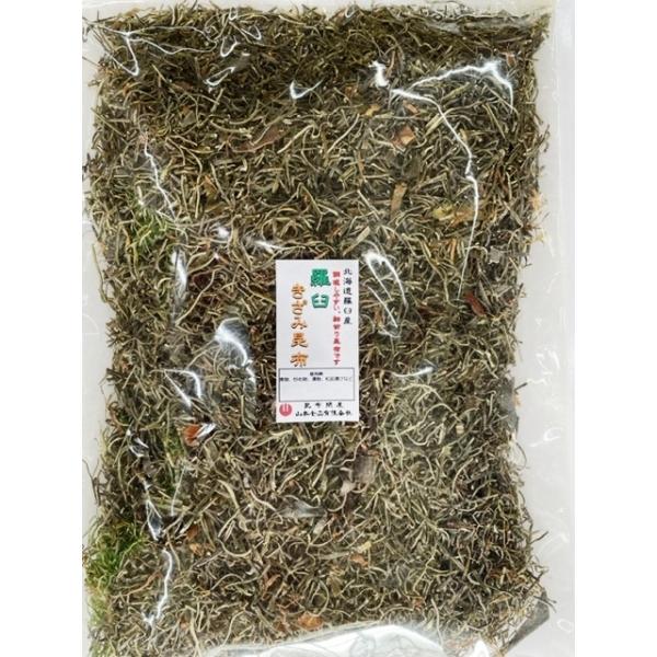 北海道産羅臼きざみ昆布を特価で販売します 売り切れの際はご了承願います。 松前漬けや煮物・炒めもの・昆布水にどうぞ 北海道羅臼産 ミネラル・食物繊維がたっぷり 「酢」特有のツンとした匂いがしませんので、昆布そのものの風味を味わうことができま...