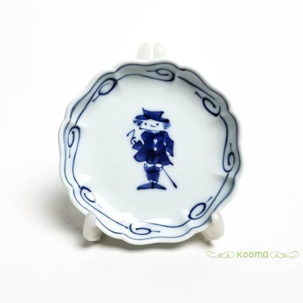 有田焼 青花 絵変り 八方割小皿 ステッキ異人 S-31-504 和食器 小皿 丸皿 変形小皿 醤油皿 しょうゆ皿 タレ入れ 香の物 漬物 絵変わり 異人柄 手描き