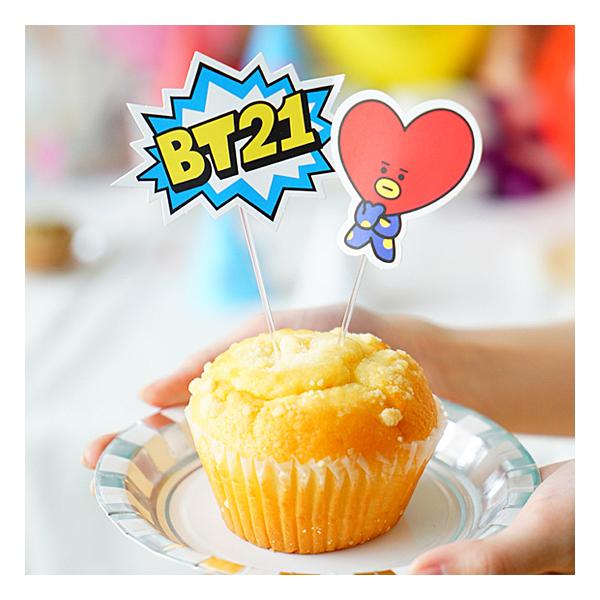 BT21の、可愛いパーティーピックです。おいしいケーキに、BT21パーティーピックを刺せば、とっても可愛いパーティー食べ物になります！パーティアイテムにピッタリ！パーティが盛り上がること、間違いナシ！ サイズ：　19.5cm　×　10cm　...
