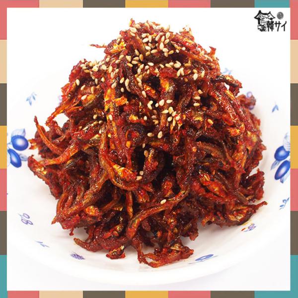 お酒のあてやご飯に合うお味です。コチュジャンに和えてピリ辛さが特徴です。にんにくも程よく効いて、美味しいです。　韓国の家庭の冷蔵庫の中に必ず入っているとも言えるくらい定番のおかずです。カルシウムたっぷりのミョルチをどうぞ！●重量：200g●...