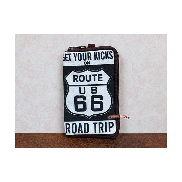 アメリカンなデザインのジッパーポーチです。少しクッションが入っていますので携帯やスマホ、デジカメなどのケースにもどうぞ♪両面異なるデザインで２度楽しめます。内張りはナイロン生地で出し入れし易いです。高さはiPhone6sがぴったり入るサイズ...