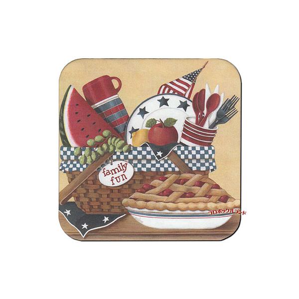 USA製のカントリーデザインのコースターです。明るいパステルカラーのようなデザインからシックな色合いまで50種類以上を販売しています。表面はラミネート加工がしてありますので水や熱にも強いです。サイズ（約）：9.5cm角ｘ厚0.3cm／アメリ...