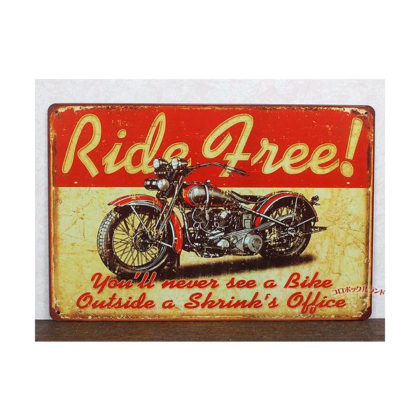 アンティークデザインのブリキ看板です。（新品）サビたように見える部分もプリントデザインです。ルート66やフラッグ、バイク・車など20種類以上のデザインを販売しています。サイズ（約）：30cmｘ20cm（A4サイズ）／中国製デザイン：RIDE...