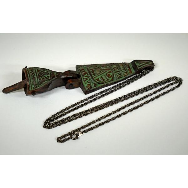 かこ様　　　　　　　　　　　北海道民芸　木彫　砂澤ビッキ　吊りランプ 砂澤 ビッキ「樹鈴ペンダント二連（約13.7cm）」木彫作品□世界