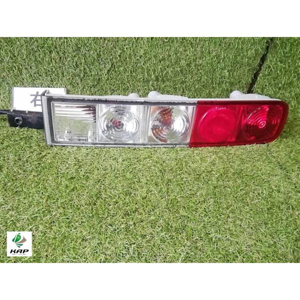 日産☆キューブ YZ11 純正 右テールランプ D015 : 株式会社コトブキ