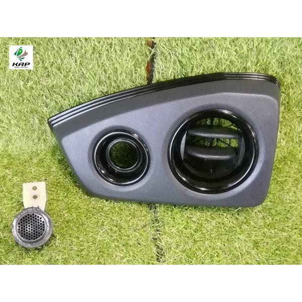 トヨタ☆bB QNC21 純正 スピーカー／エアコン吹き出し口パネル 右側