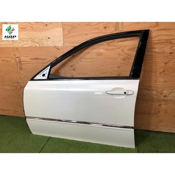 トヨタ☆クラウン マジェスタ UZS186 左フロントドア ホワイトパール