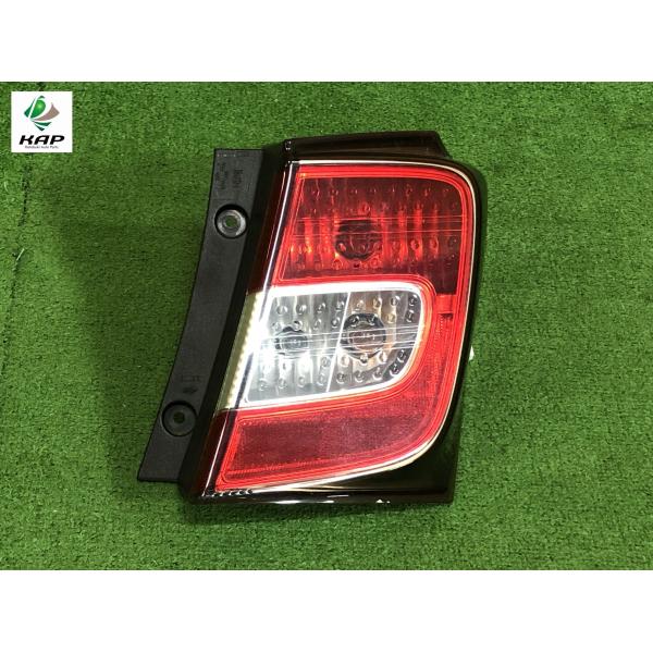 ホンダ☆フリードスパイク GB3 純正 右テールライト ICHIKOH D095