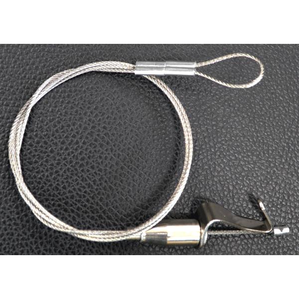 ◆サイズ：総丈　100cm ◆仕様 ・ワイヤー：100cm　フック：全長65mm×幅16ｍｍ・耐荷重：20kg迄※取り付け部の耐荷重に注意！・無段階調整タイプ（12~100cm以内）・材質：ステンレス　艶消し◆特徴　吊り下げ部の上部を押して...