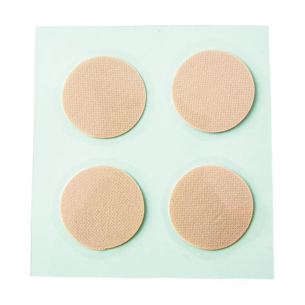 "●熱膨張マイクロカプセルを練り込んだ熱硬化性樹脂を基布にコーティングし、硬化微細発泡させた素材で、高い滑り止め効果を発揮します。<br>●耐薬品性に優れており、酸・アルカリにも強いです。<br>●薄型のため自然な使...