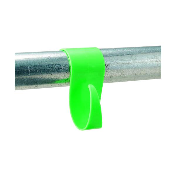 "●48.6mmφの単管パイプに簡単に取り付けが出来るABS樹脂製のプラスチックハンガーです。<br>●単管パイプにはめ込むだけなので、簡単に移動や増設ができます。<br>●ヘルメットや墜落制止用器具の吊り下げ保管に...