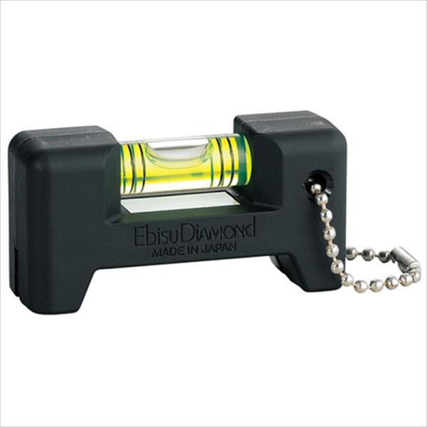 実用性と機能性・デザイン性を兼ね備えた多用途用水平器です。[用途]多用途用水平器。[機能]直尺と曲尺に取り付けて測定できます。蓄光付で、明るい所で光を蓄積して暗い所で数分間発光します。チェーン付きで、工具つり等に吊るせます。[仕様]●感度：...