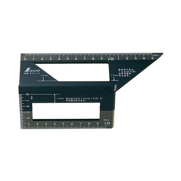 半透明で下地が見えるポリカーボネート製です。[用途]45度、90度の確認や45度合わせのケガキ作業で使用する一発止型定規。[機能]45度、90度の角度を同時に確認できケガけます。中窓で回り縁などに必要な15mm幅の線が引けます。[仕様]●本...