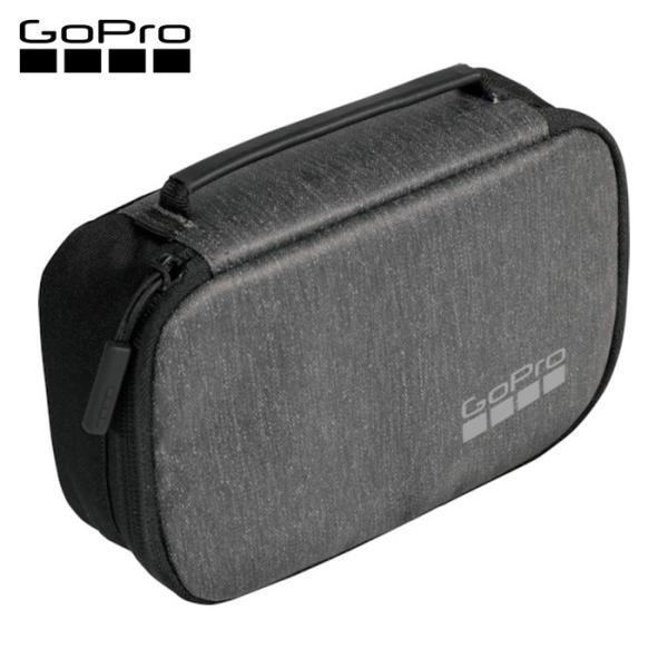 GoPro ウェアラブルカメラ|特長:本体とアクセサリをまとめて収納できるコンパクトなケースです。 バッテリーやSDカードなどの小物を安全に収納できる内ポケット付きです。
