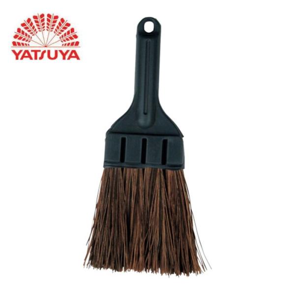 八ツ矢 荒神ボーキ|特長:硬めタイプです。 無金属ほうき・誤って機械に噛んで刃こぼれなどの、機械の破損を防ぐ・金属部が無いので、サビヤ火花の心配も無い。