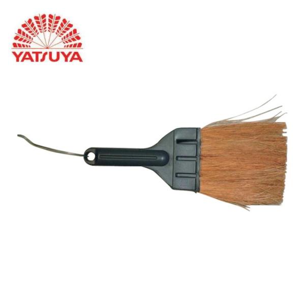 八ツ矢 荒神ボーキ|特長:柔らかいタイプです。 無金属ほうきです。 誤って機械に噛んでも刃こぼれなどの、機械の破損を防ぐ・金属部が無いので火花などの心配は無い。