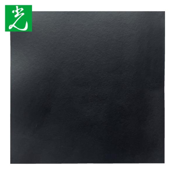 光 合成ゴム素材|特長:スポンジシートで1。 0mm以下の薄さで、屋外使用可能な薄物EPDMスポンジシートです。 両面皮膜で撥水性があり、低圧縮で止水性に優れています。