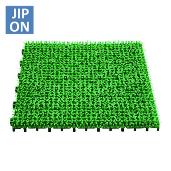 特長●独自のジョイント構造により、はめやすく外れにくい人工芝です。●つなげる時、プチプチと音でジョイントを確認できます。用途●屋上やベランダに。
