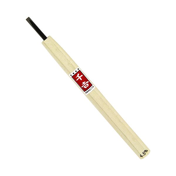 ●特長品揃え14サイズの鋼付き彫刻刀シリーズです。●仕様耐摩耗性に優れ長く切れ味を保ちます。研ぎ直しもしやすい鋼付彫刻刀です。安来鋼刃物用特殊鋼を使用しており、刃持ちが良く、切れ味がよいです。●用途木などの彫り、削り作業。●材質／仕上／セッ...