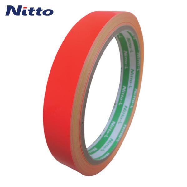 特長●太陽光や照明により蛍光を発し鮮明に見えます。●設置が容易なはく離紙付です。用途●屋外用。●工場、倉庫などあらゆる標示に。●さまざまな危険標示。●衝突防止標示に。●各種施設の段差標示。●通路標示。●誘導標示に。