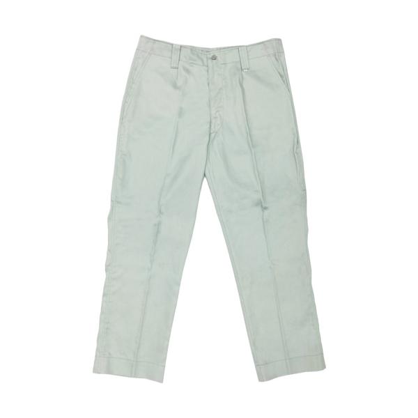 特長●綿100%の風合いを保ちながら、特殊な防炎加工により優れた耐熱防炎性を有します。●溶接や鉄系のスパッターにも強く、洗濯性も優れています。用途●製鉄所、鉄工所、造船所などの溶接作業。●スパッターからの防護。