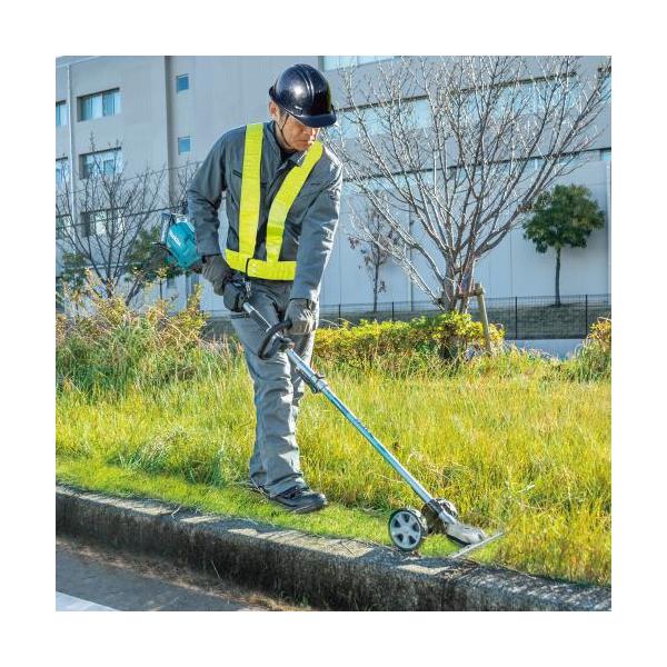 【仕様】●色：シルバー●長さ（ｍｍ）：８２０●刈込幅３３０ｍｍ●際の草刈りに適しています。●タイヤがついてますので押し進めながら作業できます。【メーカー】マキタ　/　makita【型番】EN424MP【商品コード】A-76146※お問い合わ...